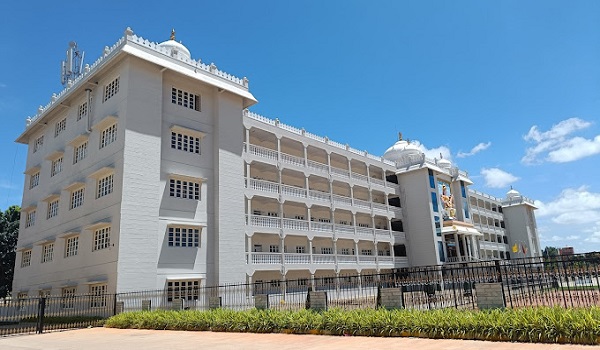 Schools Near IVC Road